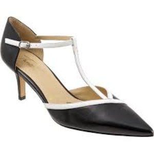 Trotters Amelia T-strap Pump